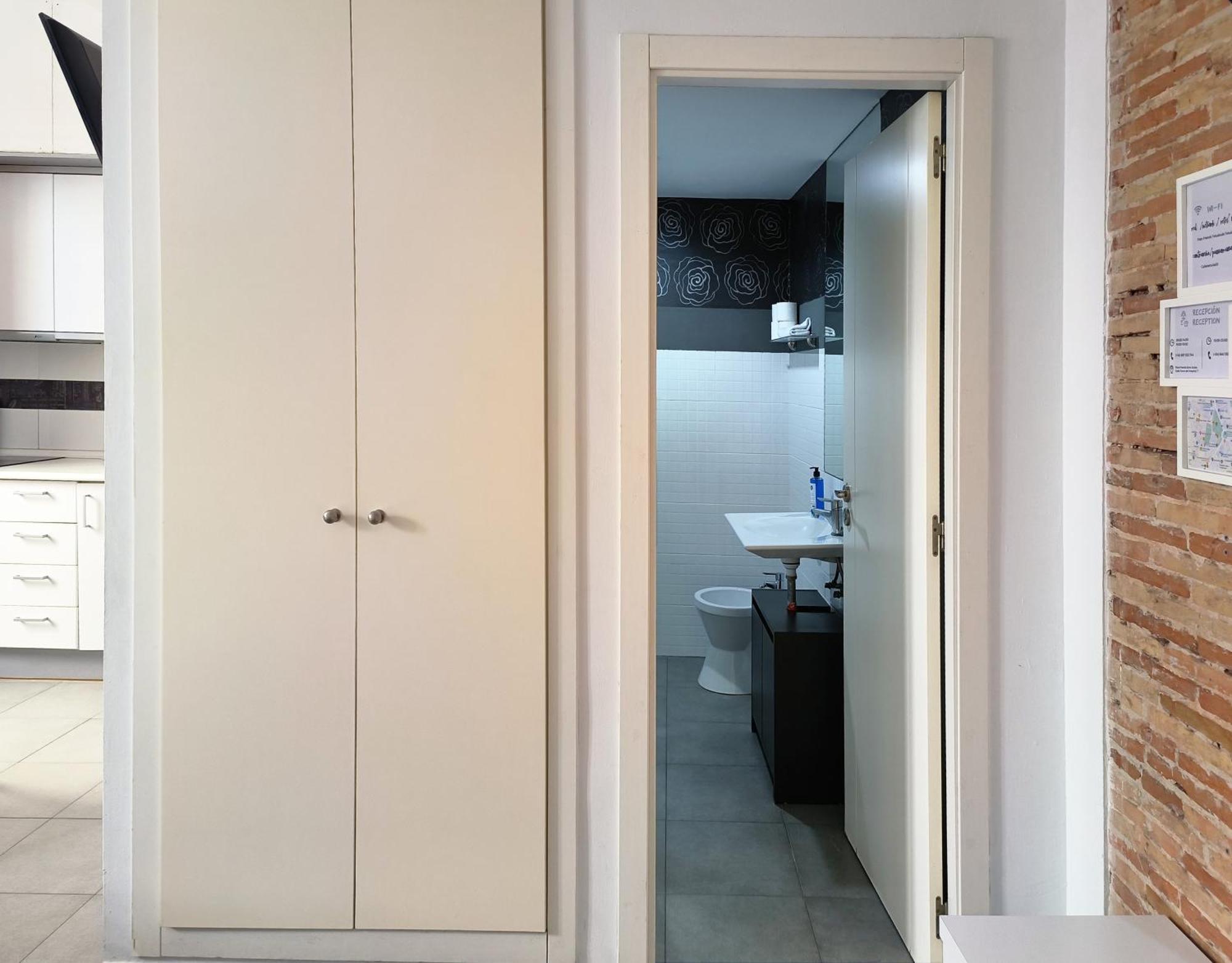 Ferienwohnung Flats Friends Tetuan Valencia Exterior foto