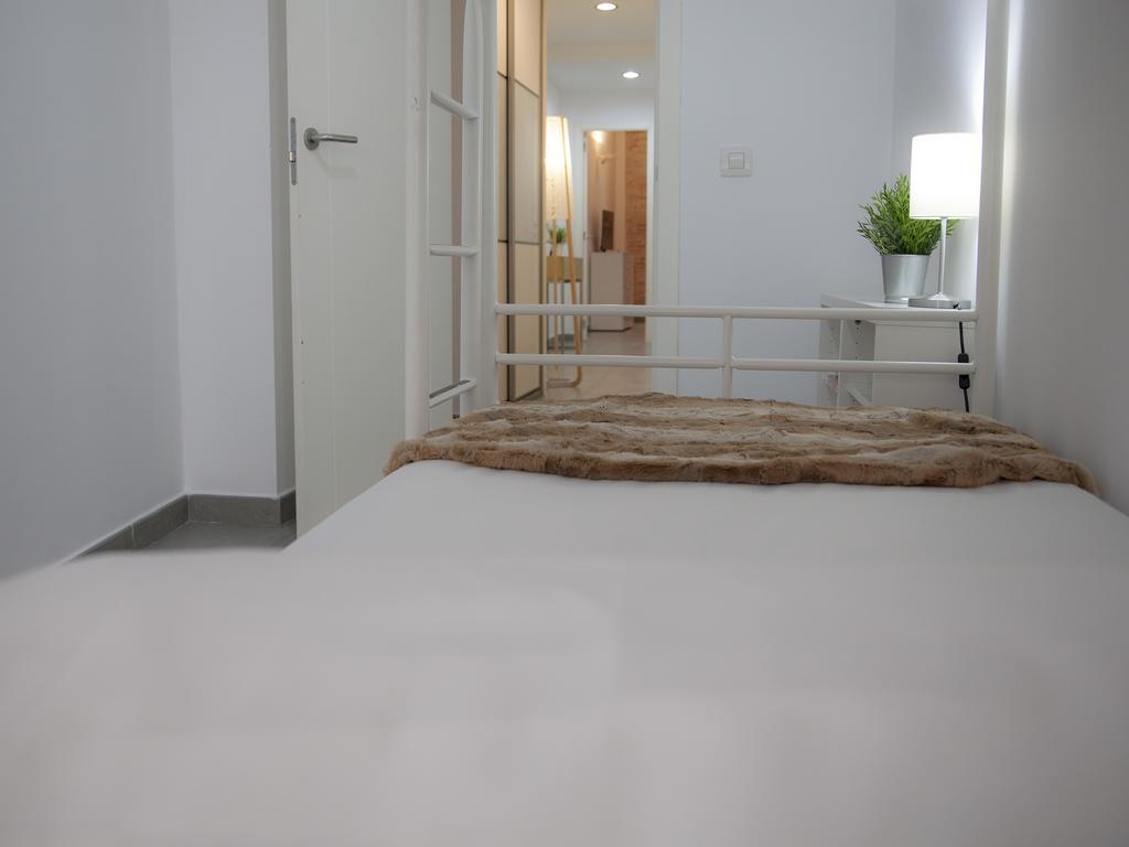 Ferienwohnung Flats Friends Tetuan Valencia Exterior foto